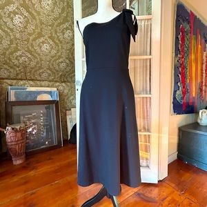 LBD with one-shoulder drama. Wedding/cocktail/date ready!